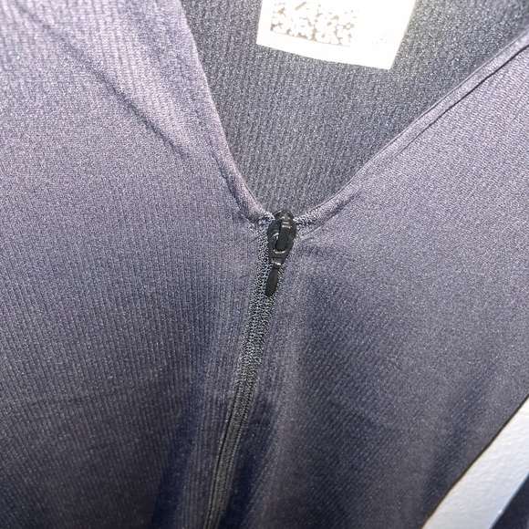 Black tight dress with zipper - Picture 3 of 3